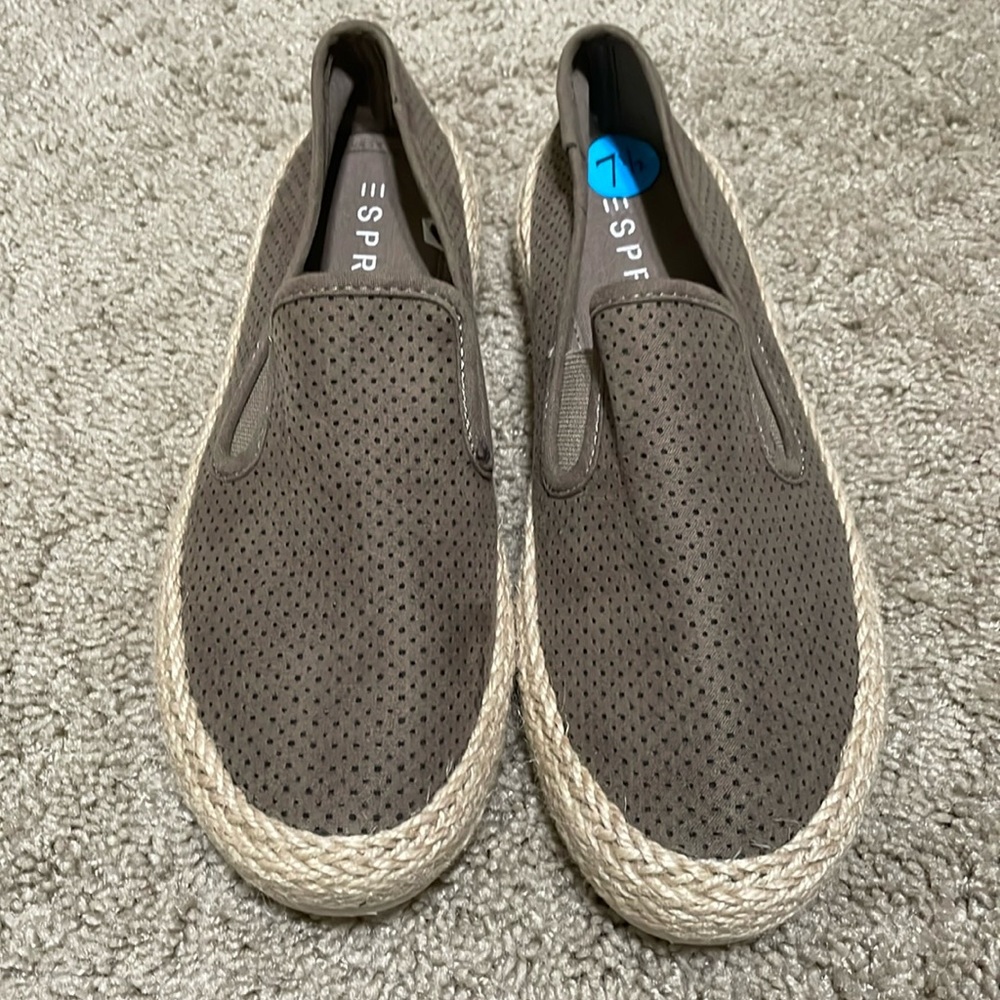Women’s shoe